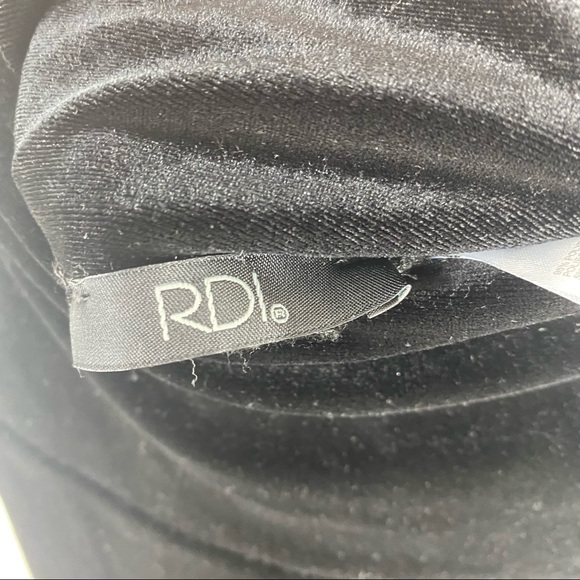 RDI Women’s Leggings Solid Black Velvet Medium - Picture 3 of 6
